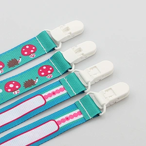 Wholesale lovely design baby feeding personalized pacifier clip