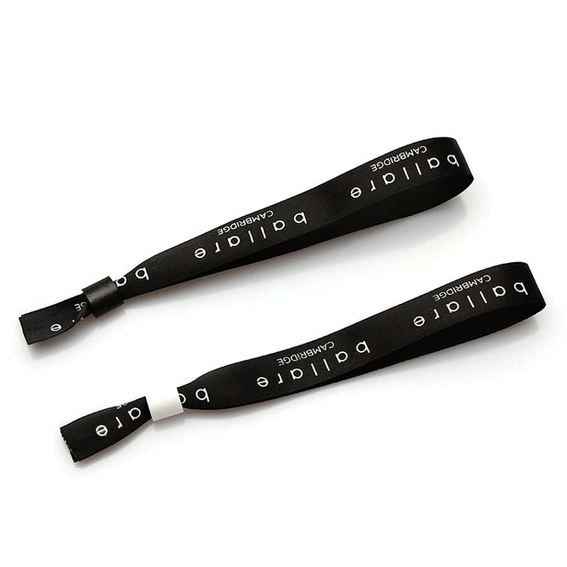 Eco-friendly comfortable custom silk screen wristband no minimum order