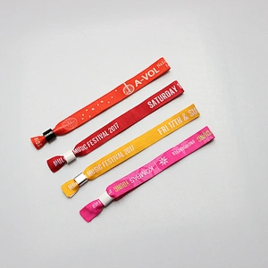Colour change custom wristband with your logo make your party