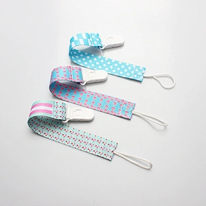 Wholesale eco-friendly baby holder chain pacifier clip