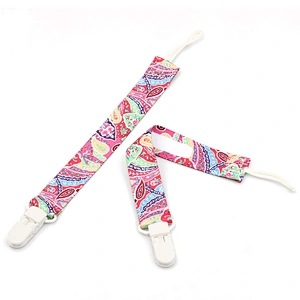 Hot selling baby feeding pacifier plastic dummy clip set