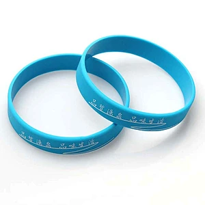 Hot sale waterproof sport silicone customized glow in the dark wristbands event world cup