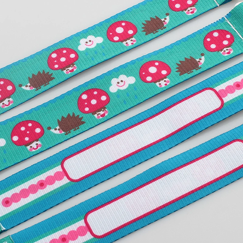 Wholesale lovely design baby feeding personalized pacifier clip