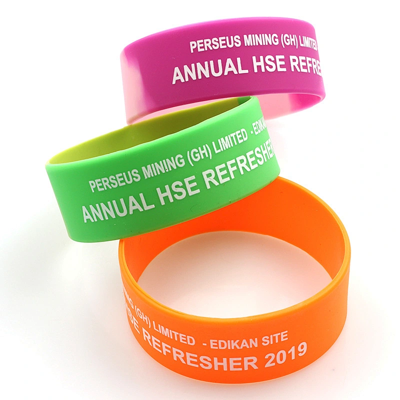 Hot sell customized glowing in dark silicone rubber bracelet wristbands for Events