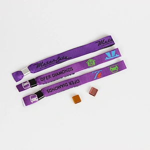 Factory promotion custom fashional design fabric wristband for activity