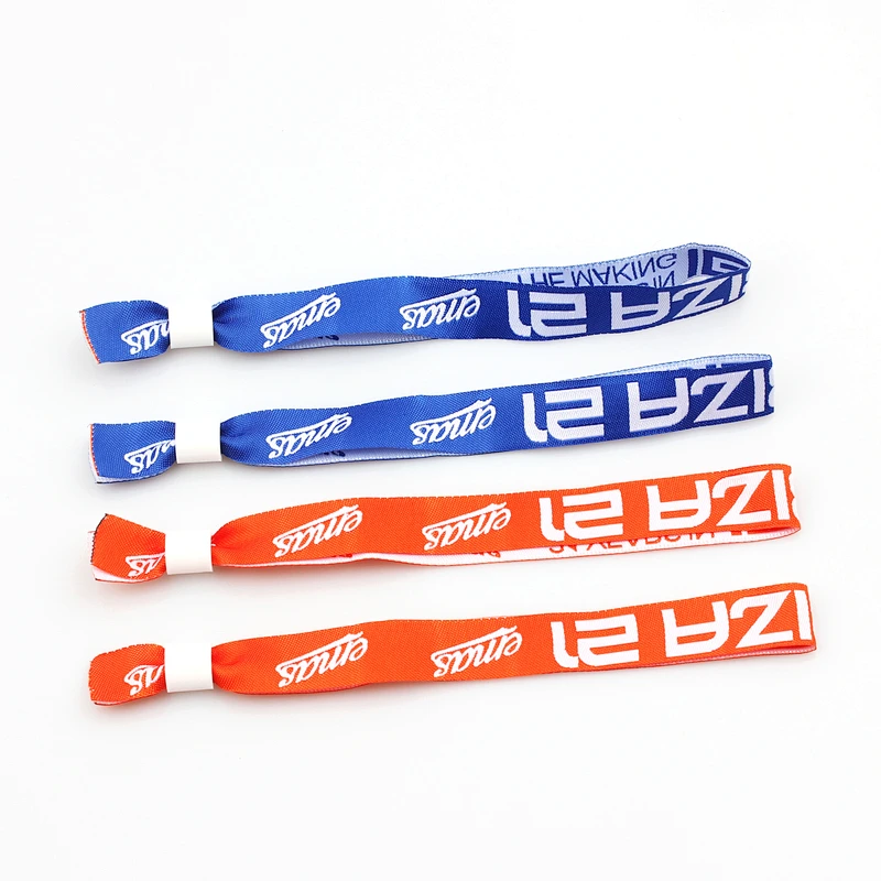 Apparel custom woven wristband with zipper pocket
