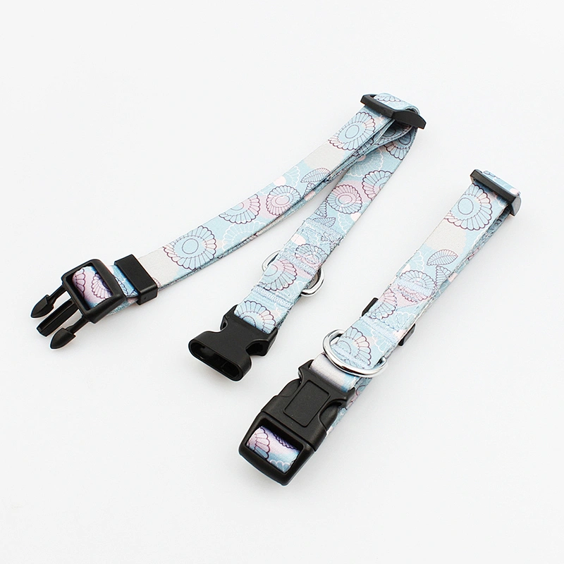Adjustable decorative polyester dog collar with breakaway bickle