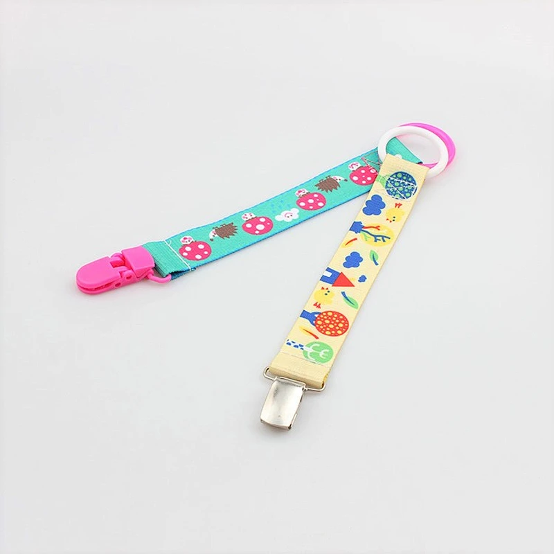 Wholesale lovely design baby feeding personalized pacifier clip