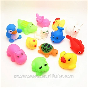 Wholesale Floating Ducks Baby Bath Toy Lovely Animal Plastic Water Play Baby Bath Toys With Sound Squeeze