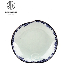 Beautiful Restaurant Irregular Shape Ceramic Shallow Plate