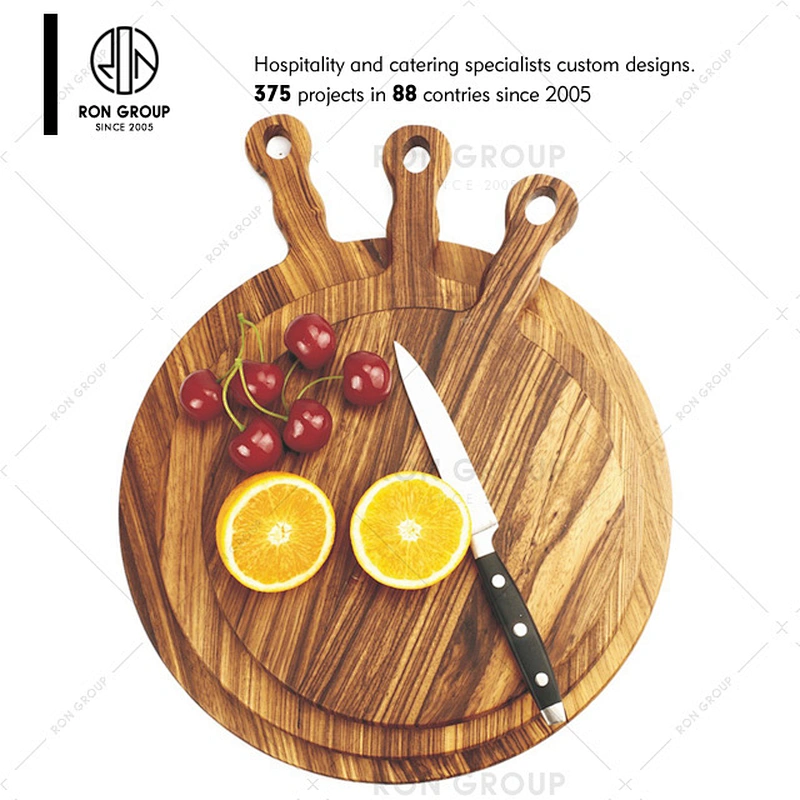 Custom restaurant round wooden pizza cutting board with handle