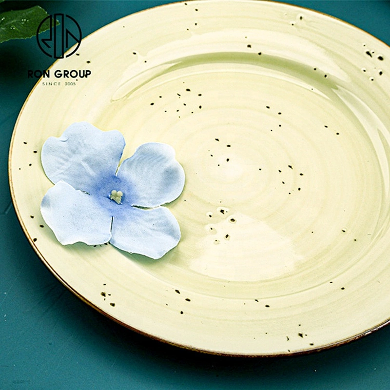 Wholesale Triangular Narrow Plate Personalized Plates For Restaurant