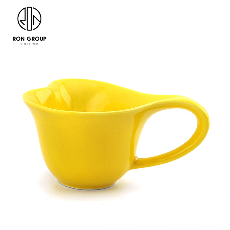 Chinese Suppliers Exquisite Shape Fashion Indoor Tableware Ceramic Coffee Tea Cups And Saucers