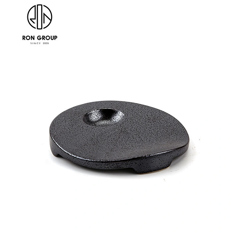 Elegant Round black plate with hole for restaurant
