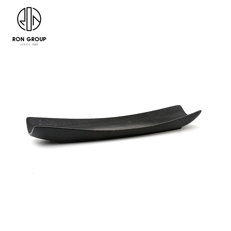Wholesale Restaurant Matte Black Dinner Plates Porcelain Sushi Boat Plate