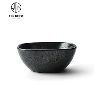 Japanese restaurant used whorl noodle bowl set