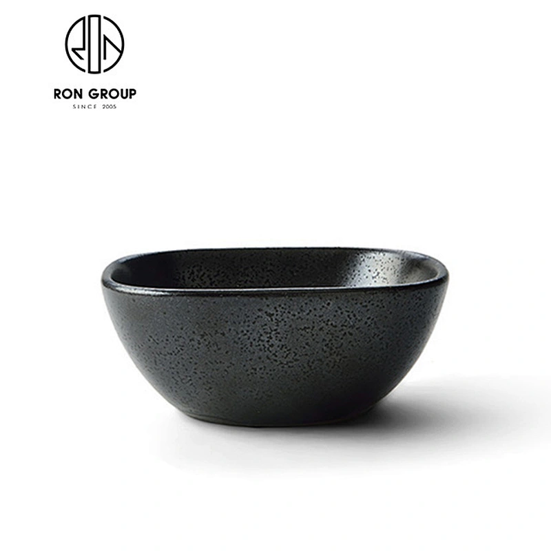 Japanese restaurant used whorl noodle bowl set