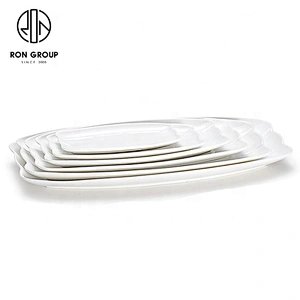 Guangdong Unique Design Custom Long Triangle Plate For Restaurant