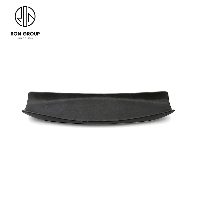 Wholesale Restaurant Matte Black Dinner Plates Porcelain Sushi Boat Plate