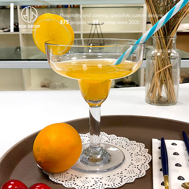 Restaurant unbreakable portabl plastic martini cocktail cup