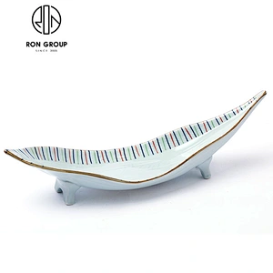 Japanese Tableware Boat Shaped Ceramic Dinner Plate For Restaurant