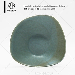 Hot Sale Restaurant Oval Green Ceramic Plate