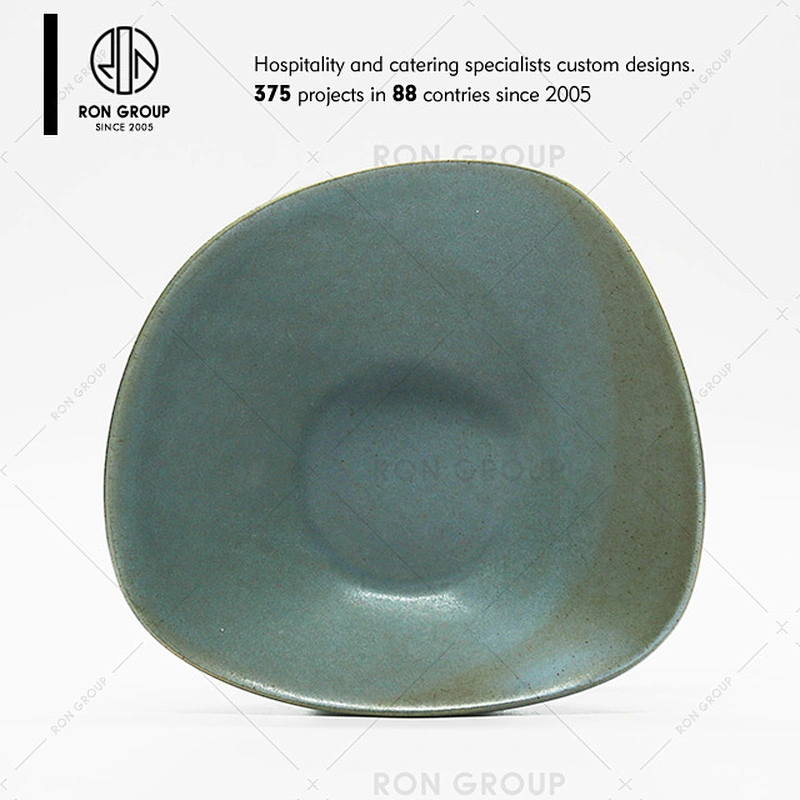 Hot Sale Restaurant Oval Green Ceramic Plate