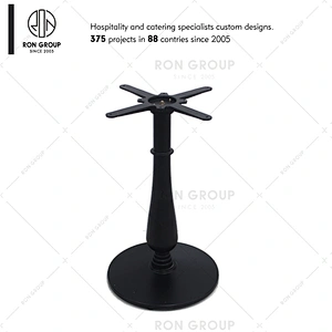 Durable 80*80 Size Solid Wood Restaurant Cafe Table