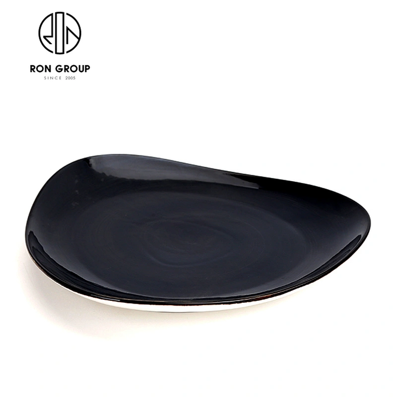 Restaurant Different Sizes Black Ceramic Dinner Serving Triangle Plate