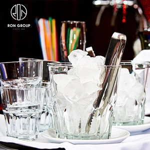Stainless Steel Wine Pourers Bar Accessories Mixing Cocktail Bottle Pourer Metal Design