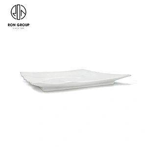 Wholesale Restaurant Kitchen Square Fruit Cake Food Porcelain Plate