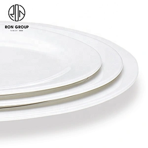 Customized White Ceramic Oval Fish Plate For Restaurant Dedicated