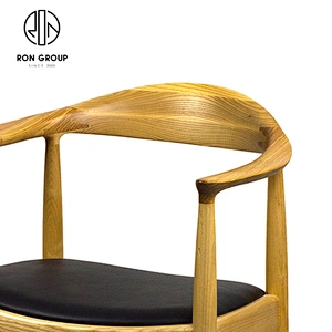 High Quality Restaurant Furniture Wishbone Wood Dining Chair With Soft Seat