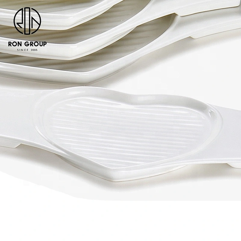 Ceramic Dinner Custom Made Double Flat Heart Shape Plate For Restaurant