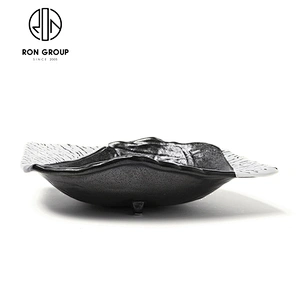 Modern Japanese Ceramics Dishes Irregular Ceramic Plate For Restaurant