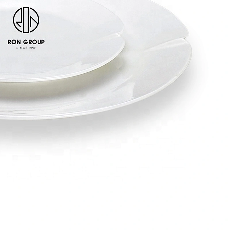 Novelty Design White Round Notched Disc For Restaurant And Hotel