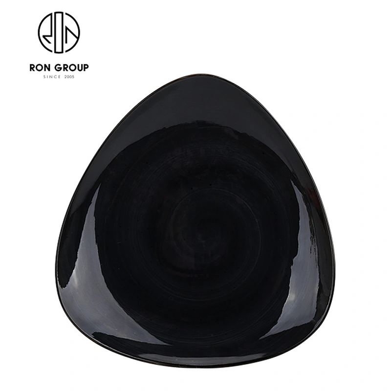 Restaurant Different Sizes Black Ceramic Dinner Serving Triangle Plate