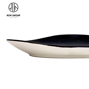 Restaurant Different Sizes Black Ceramic Dinner Serving Triangle Plate
