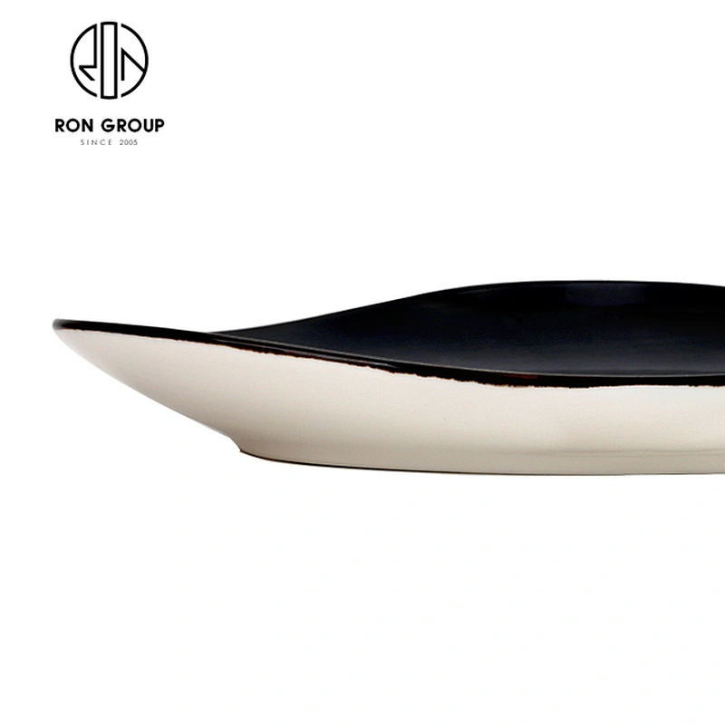 Restaurant Different Sizes Black Ceramic Dinner Serving Triangle Plate
