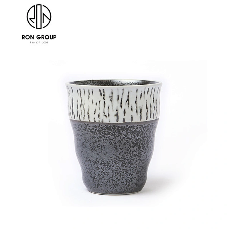 Wholesale Japanese style  dinnerware sets porcelain sauce bottle