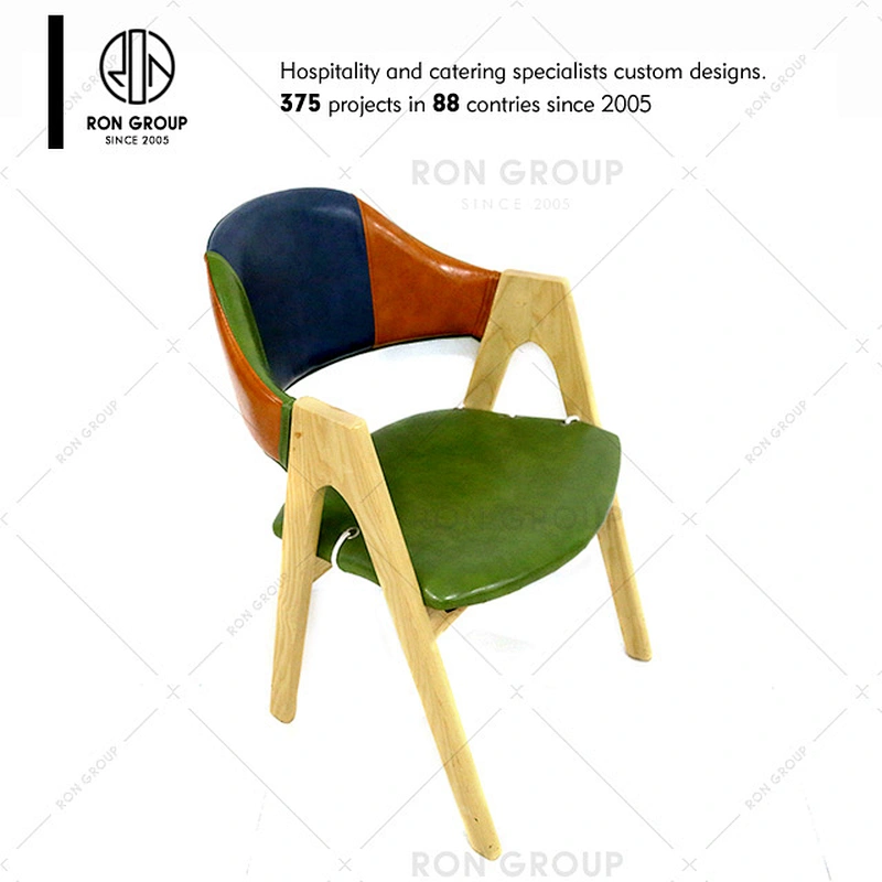 Restaurant 43cm Seat Size Leather Solid Wood Frame Dining Chair