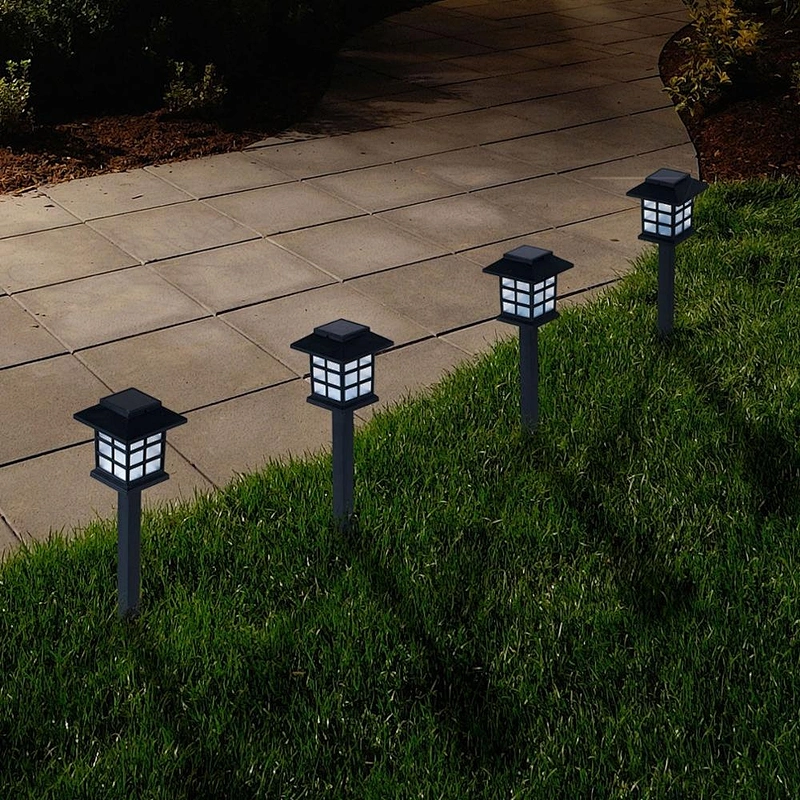 Outdoor LED solar house garden lights