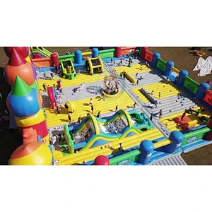 Large commercial inflatable jumping bouncy castle for kids event and team building