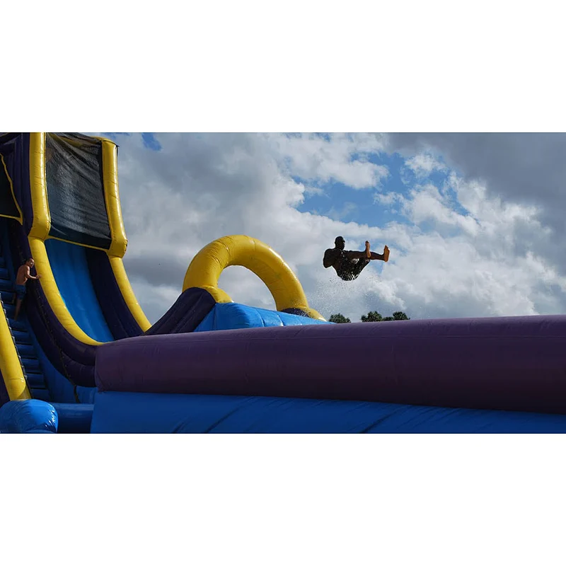 Commercial slide flying irritative inflatable drop kick slide
