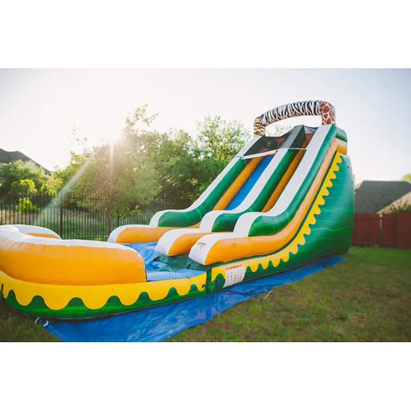 Kids commercial inflatable water slide with pool
