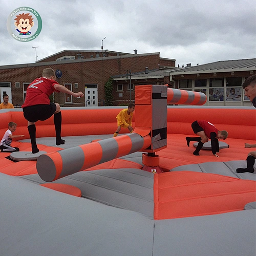 commercial interactive inflatables outdoor meltdown inflatable wipeout game