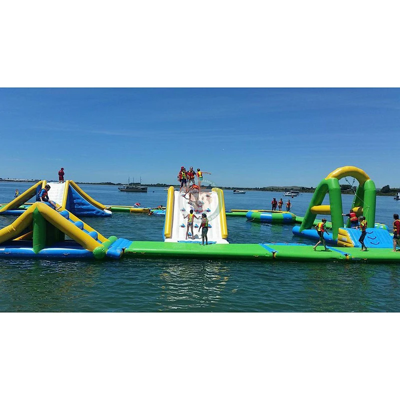 Commercial water park inflatable floating obstacle course