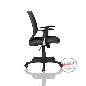 8082M Black