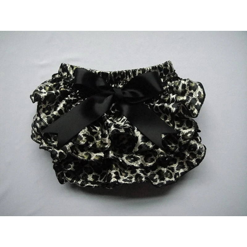 2018 Newest plain baby girl bloomers ruffle diaper cover satin floral print bloomers with bow