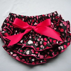 2018 Newest plain baby girl bloomers ruffle diaper cover satin floral print bloomers with bow